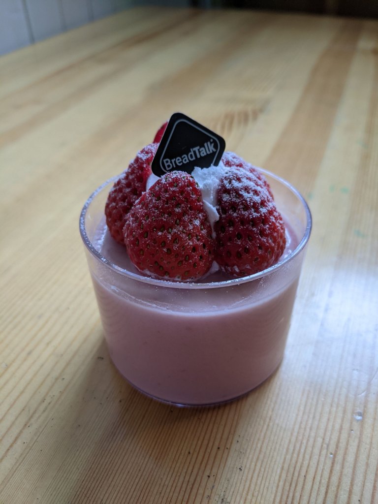 Yummy strawberry cake